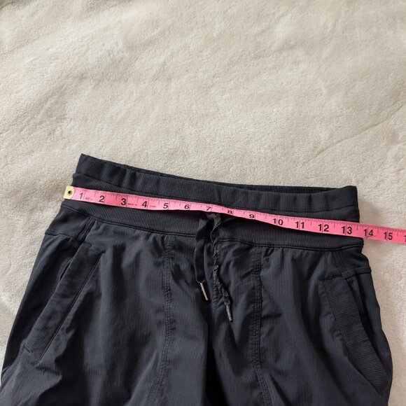 3/$22 Lululemon Dance Studio Crop II black - unlined - Picture 7 of 7